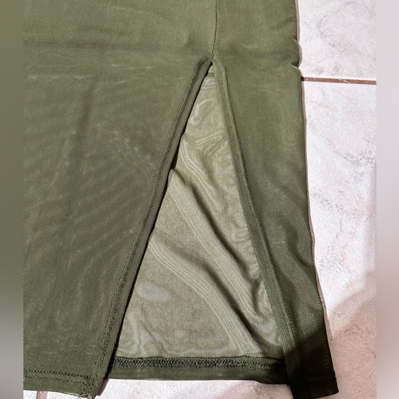 Olive MIDI Skirt with Mesh Overlay Skirt - Picture 3 of 5